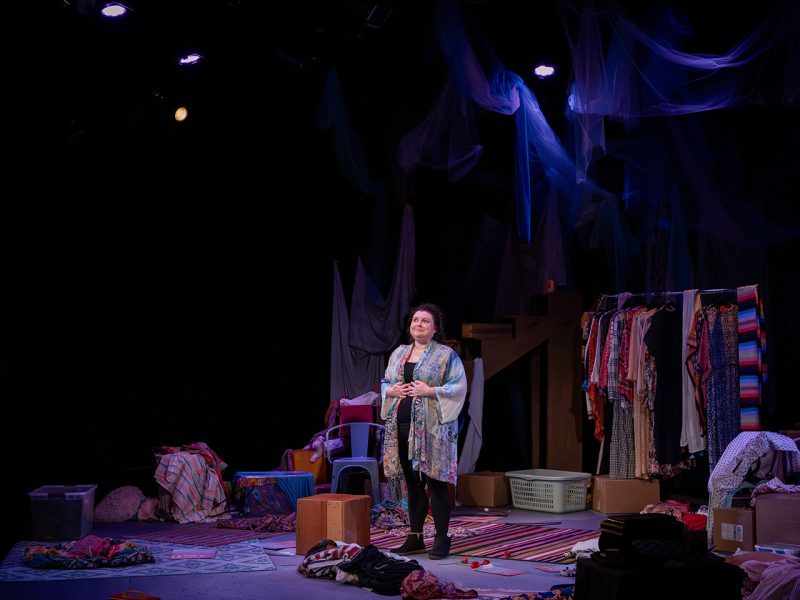 Laughs, tears mix in “I Wear My Dead Sister’s Clothes” at Cleveland Public Theatre
