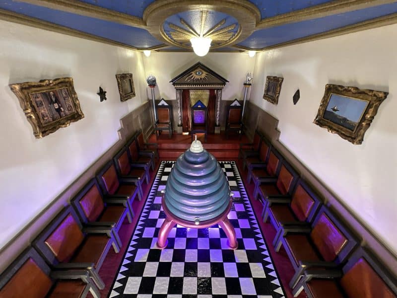 Unusual new Sculpture Center exhibits probe conspiracy theories, sensory overlaps